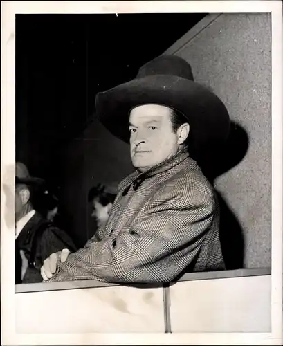 46 Pressefotos Bob Hope, Portraits und Filmszenen