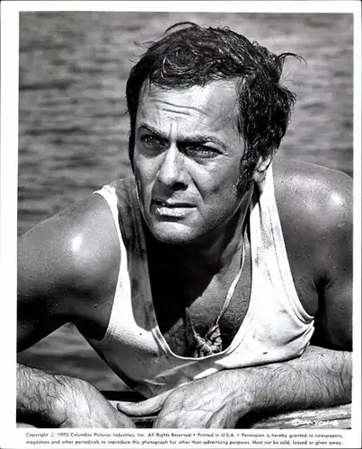 57 Pressefotos Tony Curtis, Portraits und Filmszenen