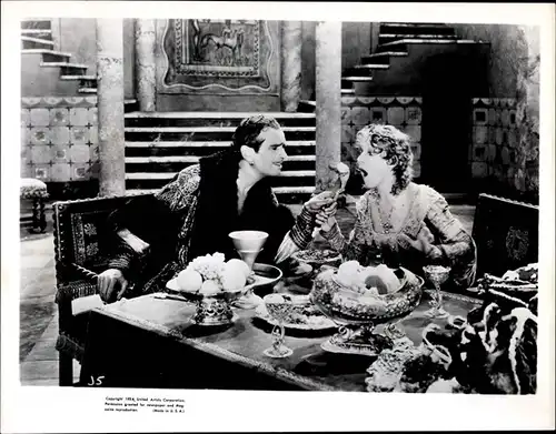 38 Pressefotos Douglas Fairbanks senior und junior, Portraits und Filmszenen