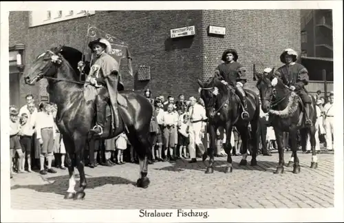 Foto Ak Berlin Friedrichshain, Stralauer Fischzug, Reiter