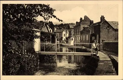 Ak Montivilliers Seine Maritime, Le bords de la Lezarde, Kinder vor Steg