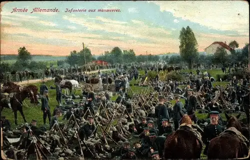 Ak Deutsche Infanterie, Deutsche Soldaten in Uniformen im Manöver