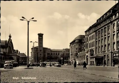 Ak Erfurt in Thüringen, Bahnhofsplatz