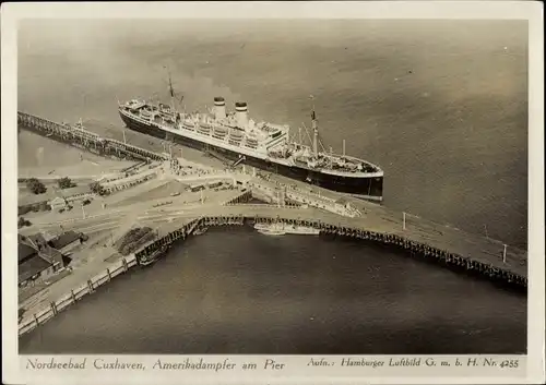 Ak Nordseebad Cuxhaven, Amerikadampfer am Pier, Anleger