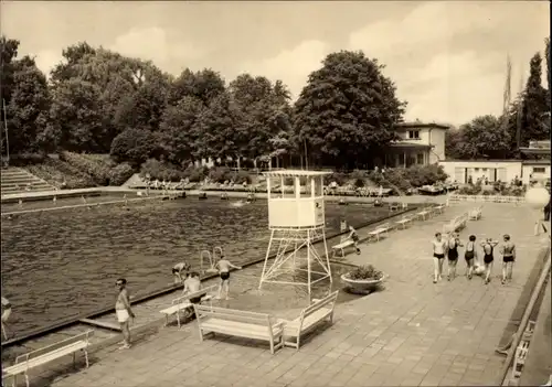 Ak Altenburg in Thüringen, Freibad Süd, Badegäste