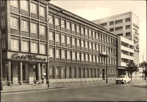 Ak Dessau, Café Tirana