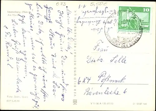 Ak Leutenberg in Thüringen, Cafe am Markt, Parkplatz, Autos