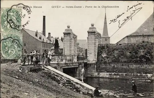 Postkarte Givet Ardennes, Notre Dame, Porte de la Charbonnière