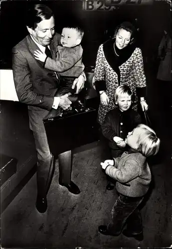 Ak Claus von Amsberg, Prinzessin Beatrix der Niederlande, Kinder