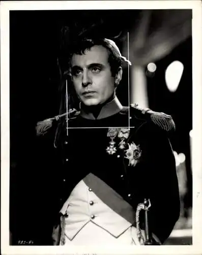 Foto Schauspieler Charles Boyer, Portrait, Uniform, Pressefoto