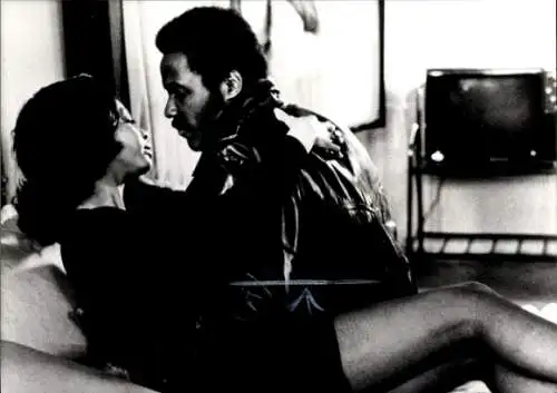 Foto Filmszene Liebesgrüße aus Pistolen USA 1972, Richard Roundtree