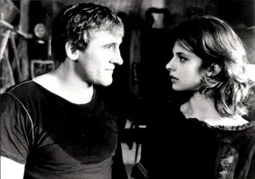Foto Filmszene Der Mond in der Gosse F/I 1983, Nastassja Kinski, Gérard Depardieu