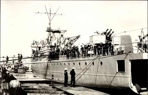Ak Niederländisches Kriegsschiff, Willen v.d. Zaan, F 824, Fregatte