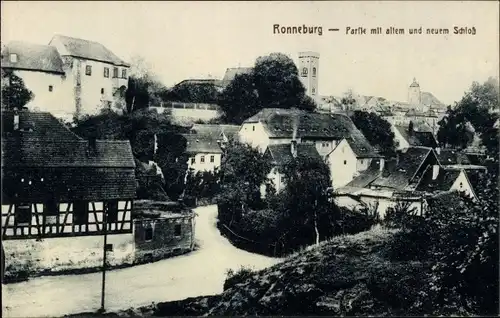 Ak Ronneburg in Thüringen, Partie mit altem und neuem Schloss