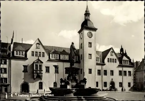 Ak Freiberg in Sachsen, Rathaus, Brunnen