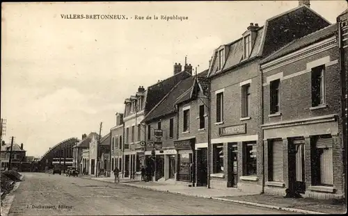 Ak Villers Bretonneux Somme, Rue de la République