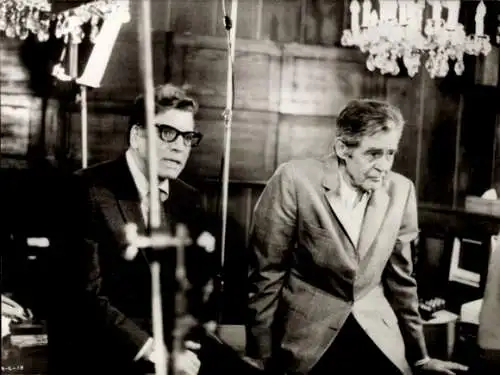 Foto Filmszene, Unternehmen Staatsgewalt, Schauspieler Burt Lancaster und Robert Ryan