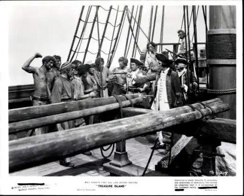 Foto Filmszene "Treasure Island", USA 1950, Szene u.a. mit Basil Sidney, Denis O'Odea, W. Fitzgerald