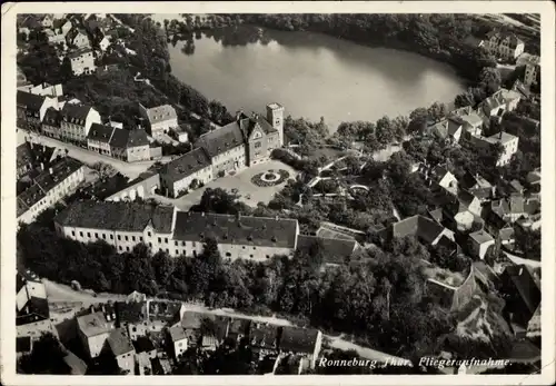 Ak Ronneburg in Thüringen, Luftbild vom Ort