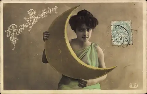 Ak Frau mit Mond, Portrait, Grünes Kleid, Glückwunsch