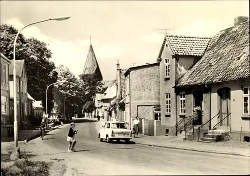 Ak Klütz in Mecklenburg, Wismarsche Straße, Kirche