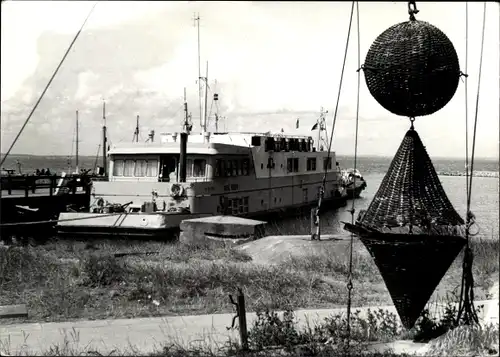 Ak Timmendorf auf der Insel Poel, Hafen, Schiff, Boje