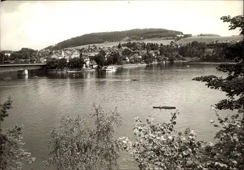 Ak Saalburg in Thüringen, Gesamtansicht, Bleilochtalsperre