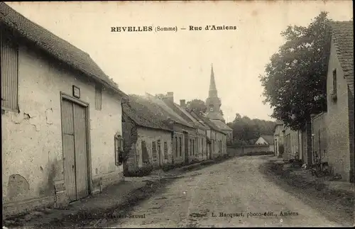 Ak Revelles Somme, Rue d'Amiens