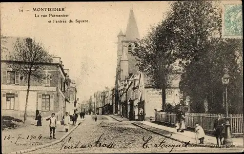 Ak Montdidier-Somme, Rue Parmentier, Eingang zum Platz