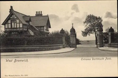 Ak West Bromwich Staffordshire England, Entrance Dartmouth Park