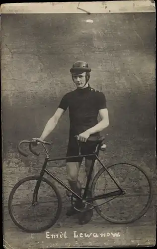 Foto Ak Radrennfahrer Emil Lewanow