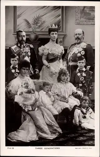 Ak König Edward VII, George V, Königin Alexandra, Maria von Teck, Prinzen, Prinzessinnen