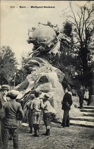 Ak Bern Stadt Schweiz, Weltpost-Denkmal