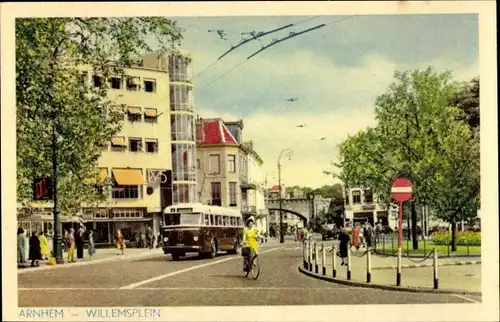 Ak Arnhem Gelderland Niederlande, Willemsplein, Bus