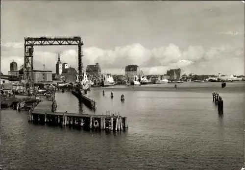 Ak Stralsund in Vorpommern, Blick von der Rügendammbrücke