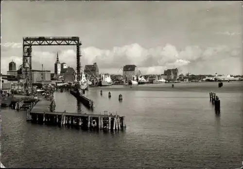 Ak Stralsund in Vorpommern, Blick von der Rügendammbrücke
