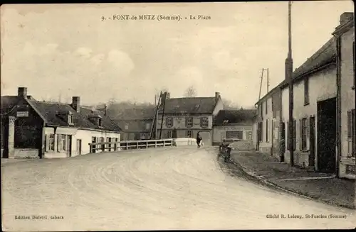 Ak Pont de Metz Somme, La Place