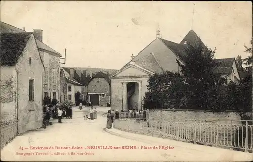 Ak Neuville sur Seine Aube, Kirchplatz