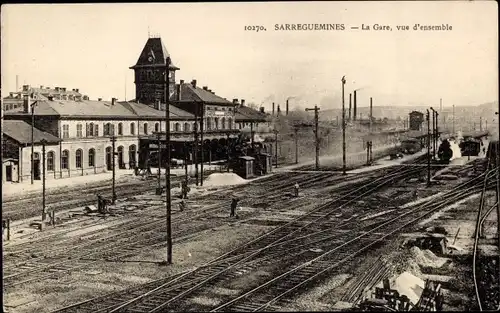 Ak Saargemünd Sarreguemines Lothringen Mosel, Der Bahnhof