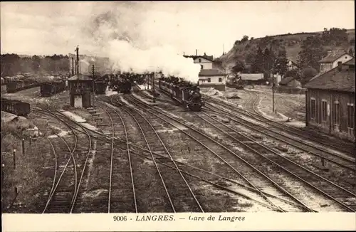 Ak Langres Haute Marne, Bahnhof, Eisenbahn