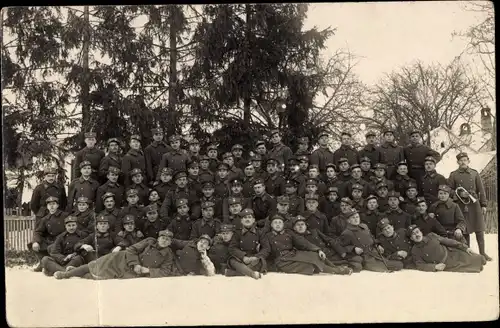 Foto Ak Tschechische Soldaten in Uniformen, Gruppenbild