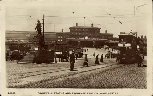 Ak Manchester England, Cromwell Statue und Exchange Station, Straßenbahn