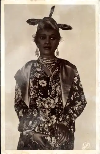 Ak Fort de France Martinique, Type de femme de la Martinique