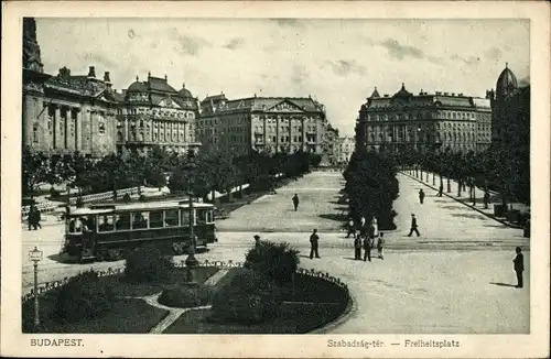 Ak Budapest Ungarn, Szabadsag ter, Freiheitsplatz, Straßenbahn