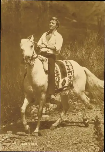 Ak Schauspieler Rolf Römer, Filmszene Tecumseh, Pferd