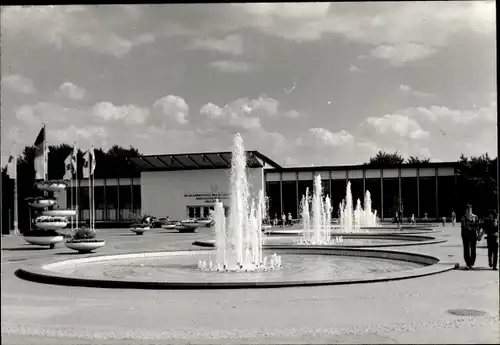 Foto Ak Erfurt in Thüringen, IGA, Springbrunnen