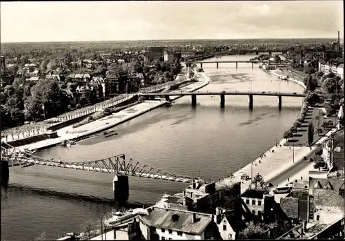 Ak Frankfurt am Main, Blick vom Dom Mainabwärts, Eiserner Steg, Mainbrücke, Friedensbrücke