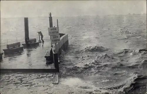 Ak Glückstadt an der Elbe, Nordermole, Stürmischer Tag an der Elbe