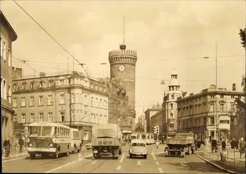 Ak Cottbus in der Niederlausitz, Ernst-Thälmann-Platz, Turm, Autos, Bus, LKW