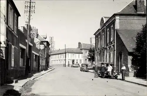 Ak Acheux in Amiens Somme, Das Zentrum